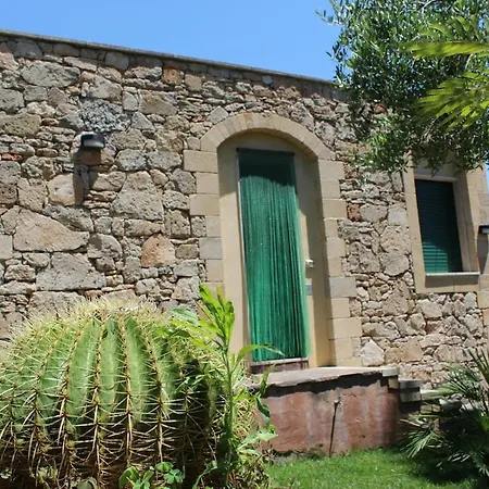 Villeriunite - Papiro Tatil Evi Gallipoli
