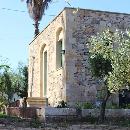 Villeriunite - Papiro Tatil Evi *